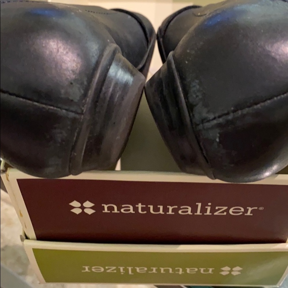 Naturalizer Shoe - Picture 5 of 8